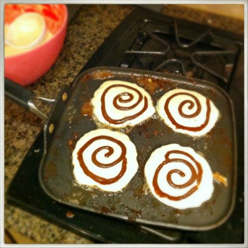 cinnamon roll pancakes