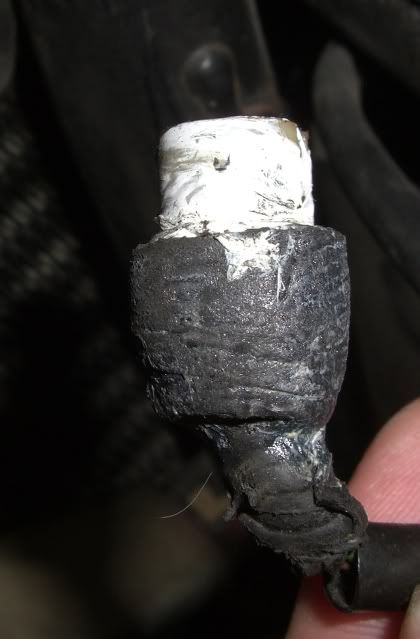 Fuelpumpwiringplug1-1.jpg