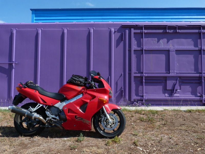 http://i51.photobucket.com/albums/f361/pak714/misc%20rides/P1020798.jpg