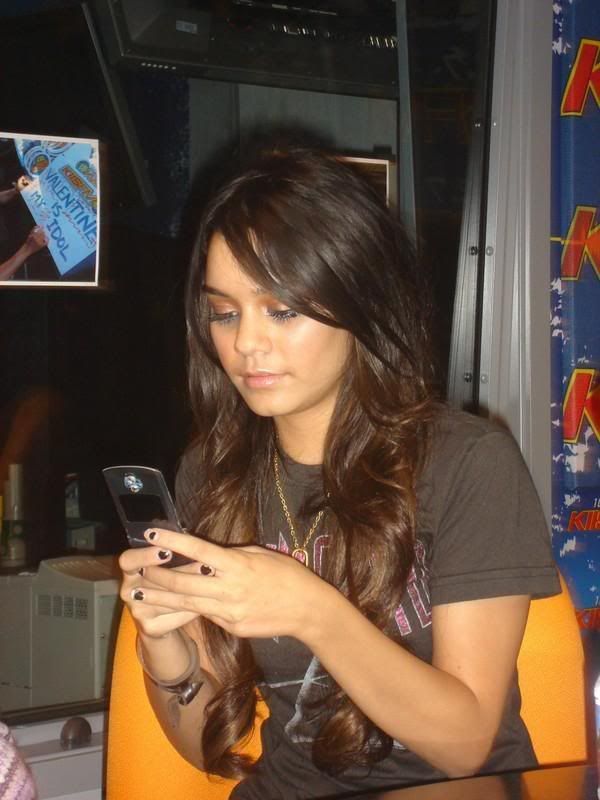 P540SRG0JX_Vanessa_Ann_Hudgens_pers.jpg