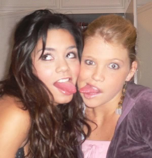 ZUHG5LIELU_Vanessa_Ann_Hudgens_pers.jpg