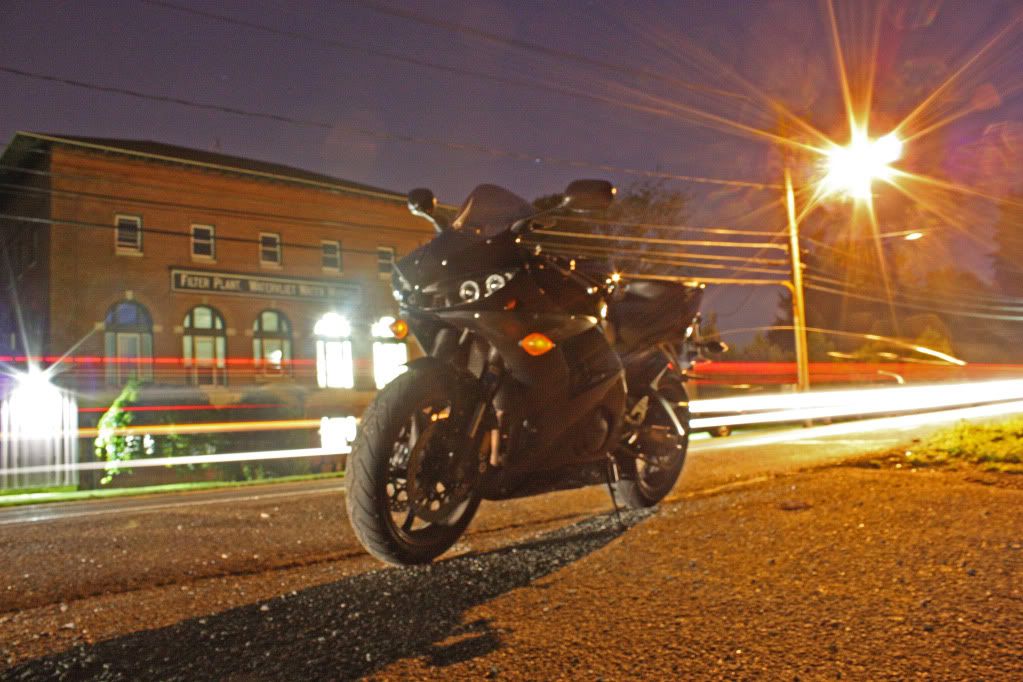 http://i51.photobucket.com/albums/f367/offroadzj/05%20R6%20Raven/IMG_0575_edited-1.jpg