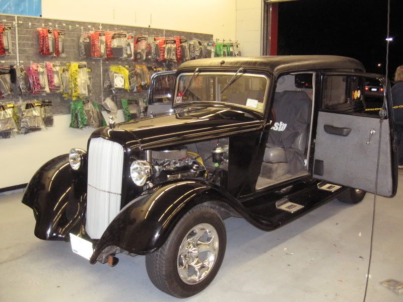 http://i51.photobucket.com/albums/f367/offroadzj/Installations/20060427_0340.jpg