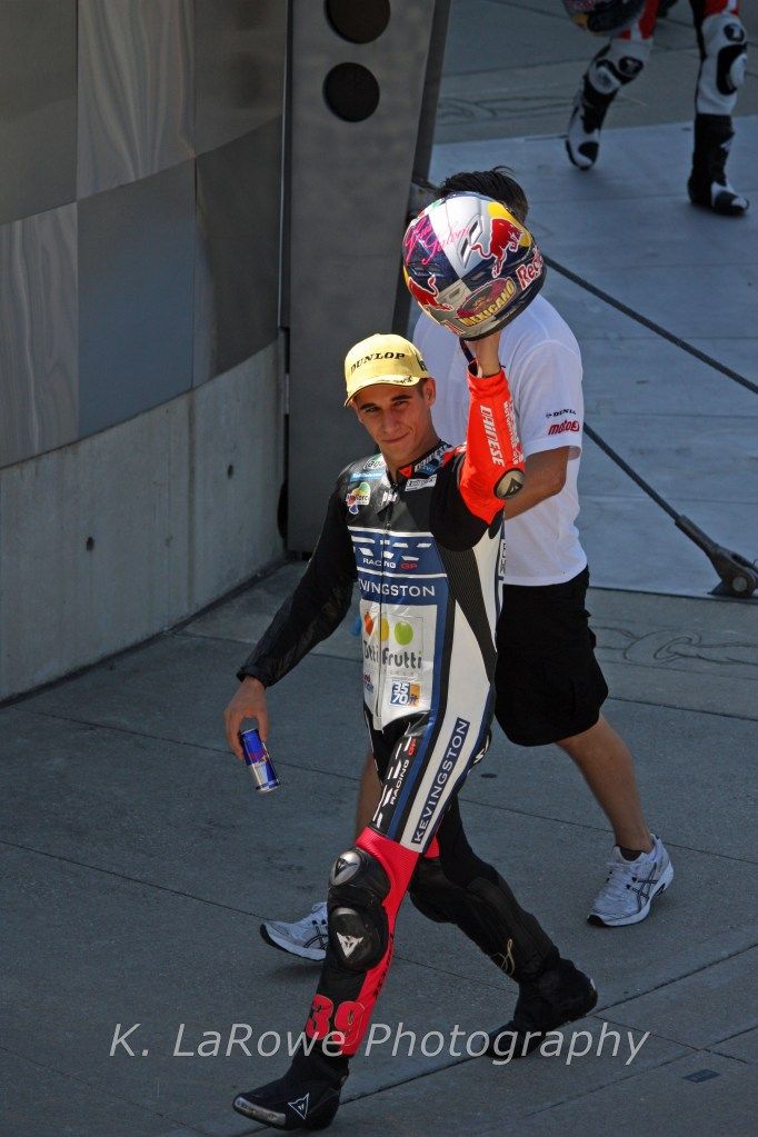 http://i51.photobucket.com/albums/f367/offroadzj/MotoGP%20Indy%202012/310.jpg