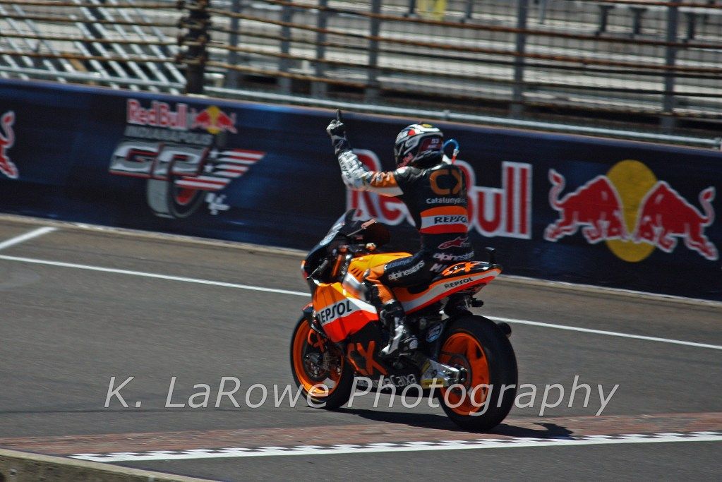 http://i51.photobucket.com/albums/f367/offroadzj/MotoGP%20Indy%202012/383.jpg