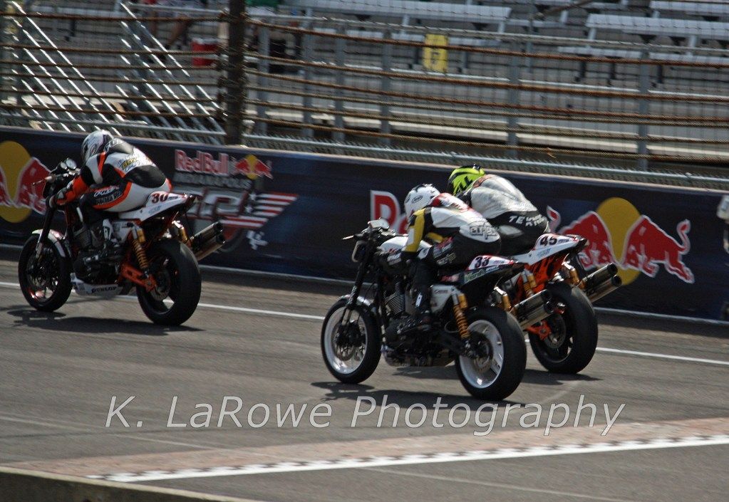 http://i51.photobucket.com/albums/f367/offroadzj/MotoGP%20Indy%202012/852.jpg