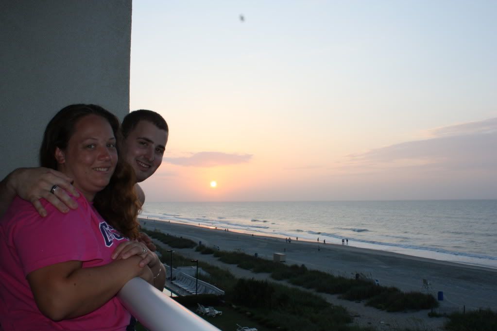 http://i51.photobucket.com/albums/f367/offroadzj/Wedding-Vacation%20July%202010/MyrtleBeach465.jpg