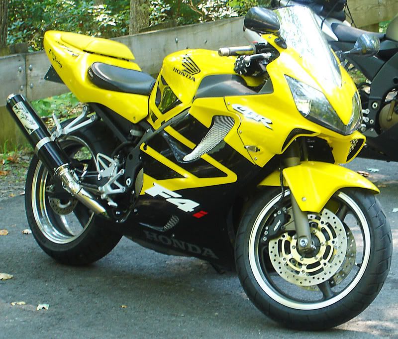 http://i51.photobucket.com/albums/f368/BBW60099/2002%20Honda%20CBR/cbrgrandcanyon.jpg