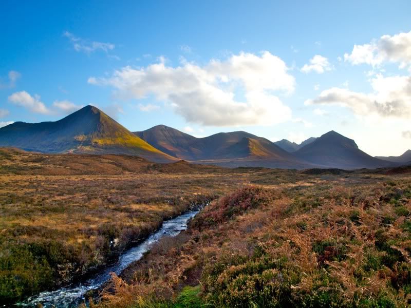 IsleofSkyeMountains.jpg