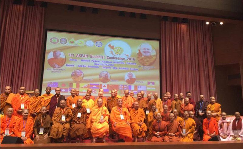 Konferensi Buddhis ASEAN Ke-1 (1st ASEAN Buddhist Conference – ABC I) di Universitas Rajabhat Nakhon Pathom di Provinsi Nakhon Pathom, Thailand, 22–23 September 2016.
