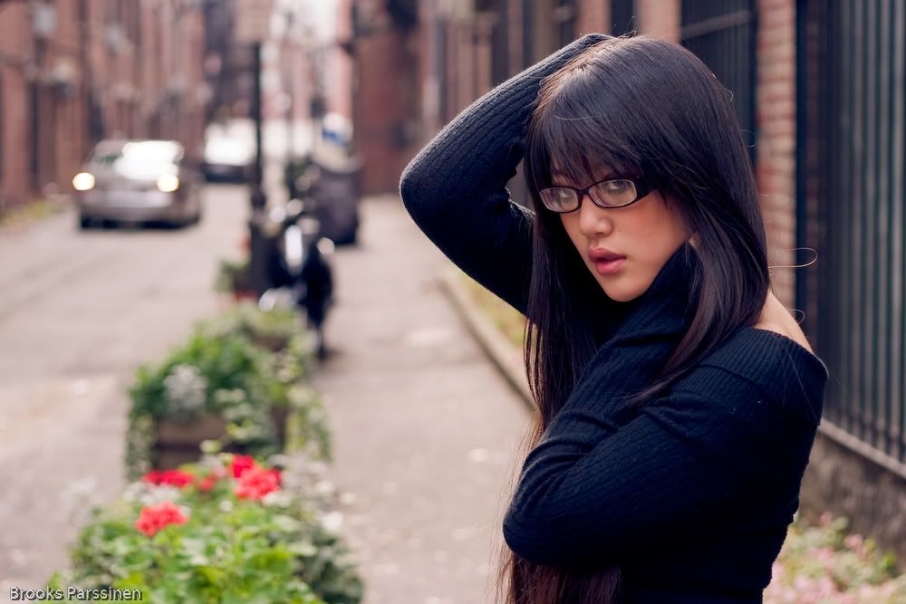 IMAGE: http://i51.photobucket.com/albums/f377/jell-oe2/November%201st%202008%20-%20Taylor%20boston/CRW_6035-1.jpg