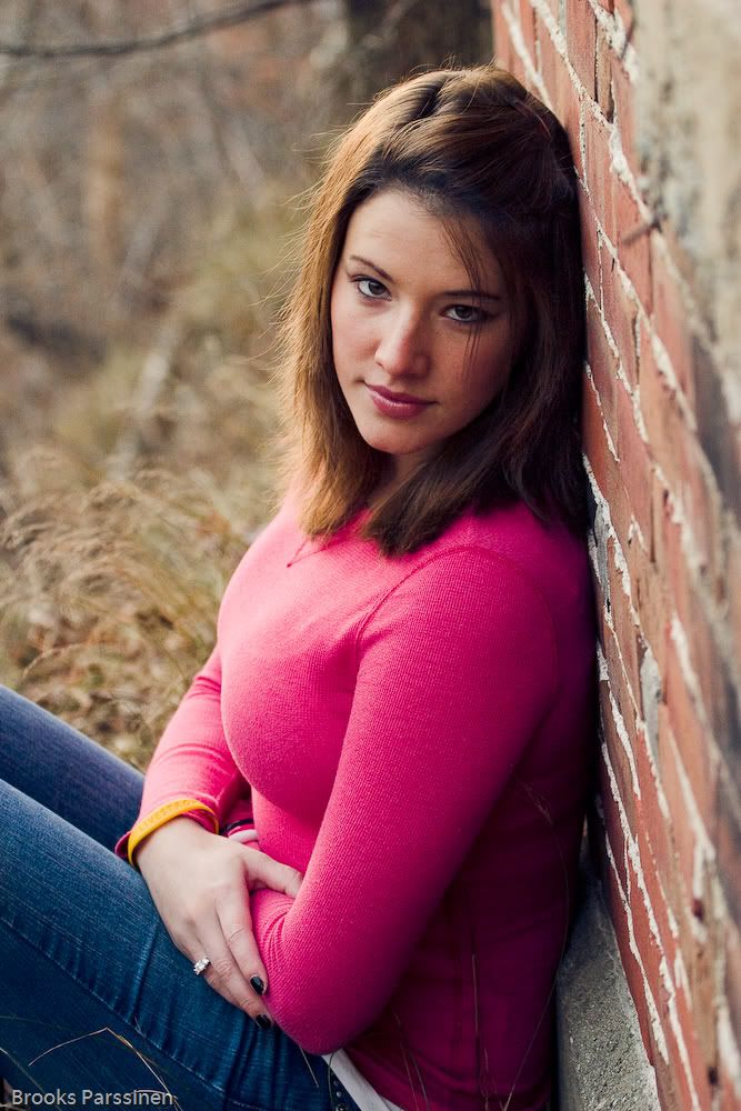 IMAGE: http://i51.photobucket.com/albums/f377/jell-oe2/November%202nd%202008%20-%20tori%20in%20sunapee/CRW_6111.jpg