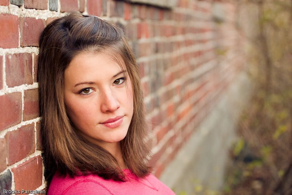 IMAGE: http://i51.photobucket.com/albums/f377/jell-oe2/November%202nd%202008%20-%20tori%20in%20sunapee/CRW_6127.jpg