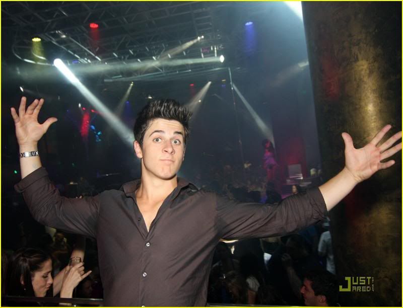 david henrie shirtless liquid