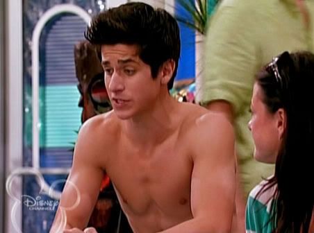 Re David Henrie from The Wizards of Waverly Place