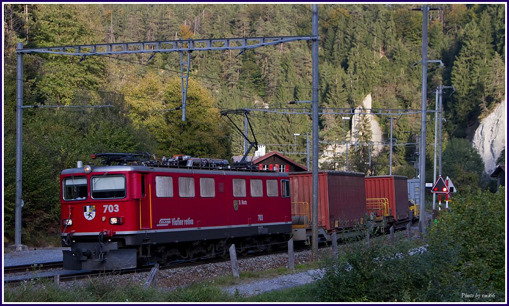 http://i51.photobucket.com/albums/f385/rail66_1/ausland/schweiz/RhB/85_920_02_01001_zps5730e12b.jpg