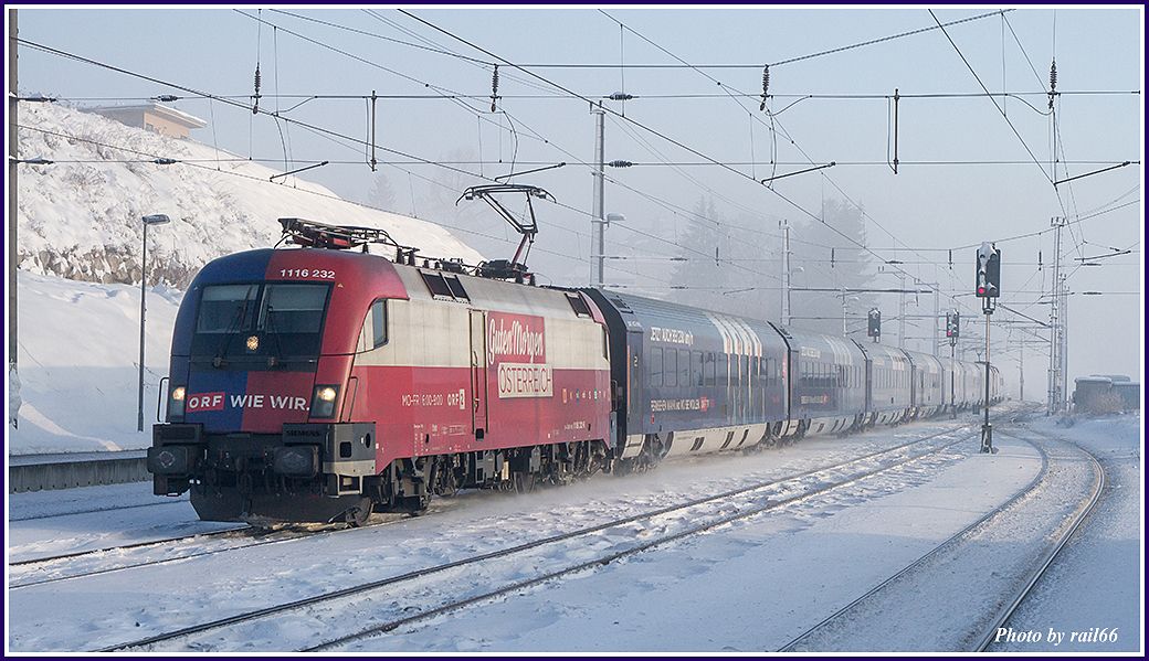 http://i51.photobucket.com/albums/f385/rail66_1/westbahn/salzburg/101/101_05_04023_zpskf5kozjy.jpg