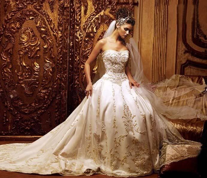 incredible strapless wedding dress