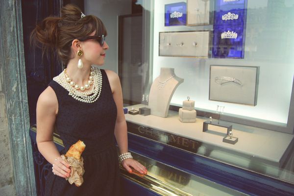 Breakfast-Tiffanys-Place-Vendome