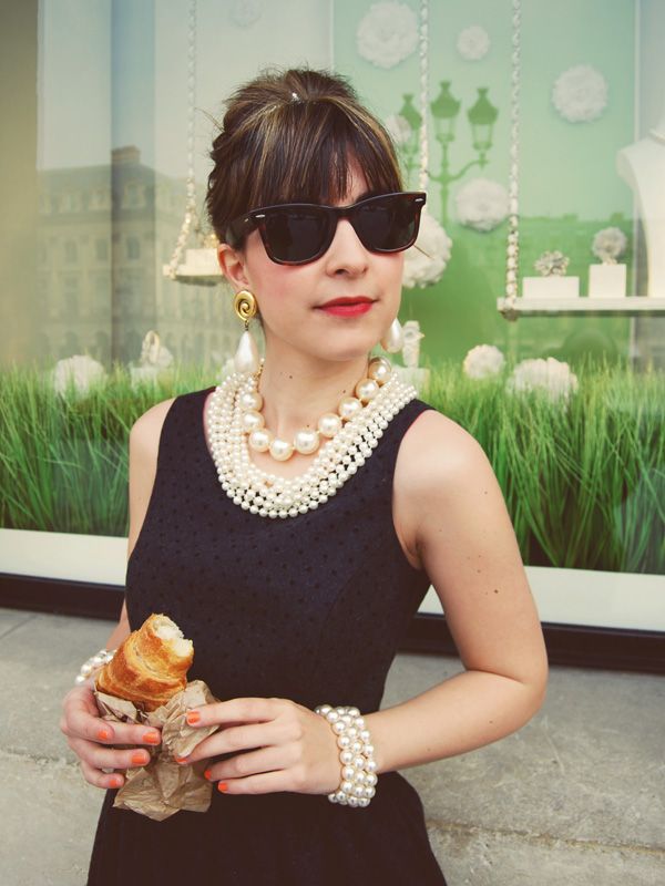 Breakfast-Tiffanys-Place-Vendome
