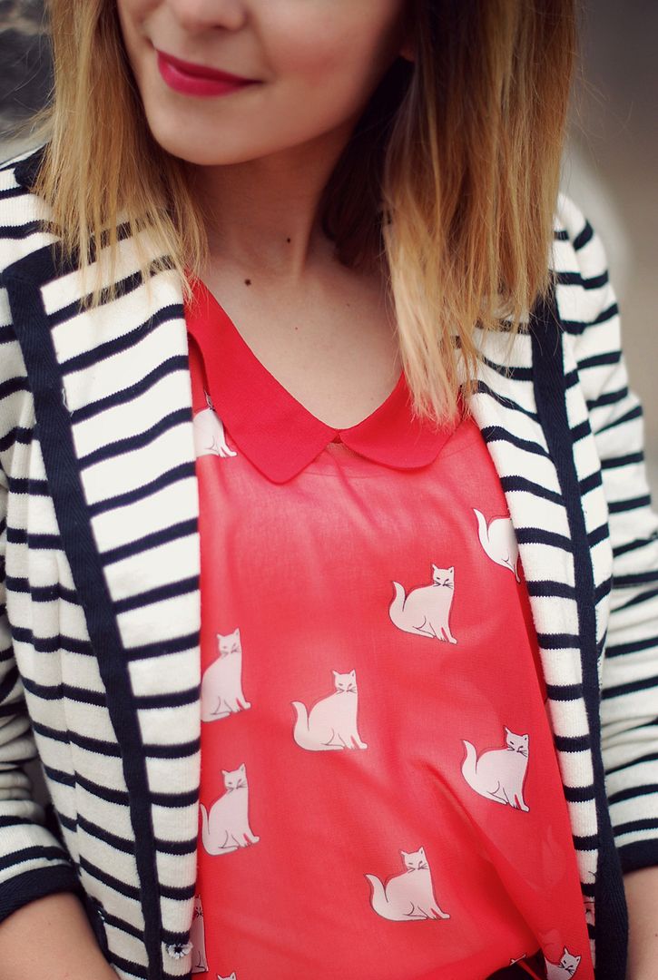The red cat printed top Zara cats streetstyle Paris