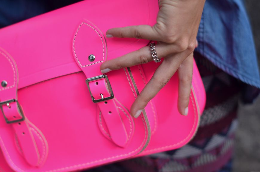 Ça c'est Paris ! streetstyle Paris bicycle Tour Eiffel skirt beach cruiser The Cambridge Satchel Company smile Valentine