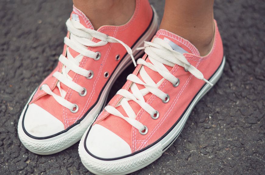 Ice cream streetstyle dress Oliveclothing Converse All Star braid