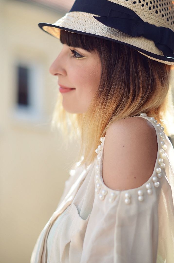On my shoulders streetstyle shirt pearls skirt sandals Summer Concours Chicwish giveaway
