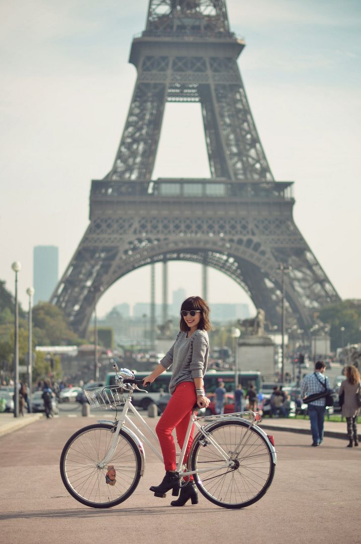 The Travelingsweater by Quiksilver Women Helloitsvalentine Tour Eiffel Paris bicycle
