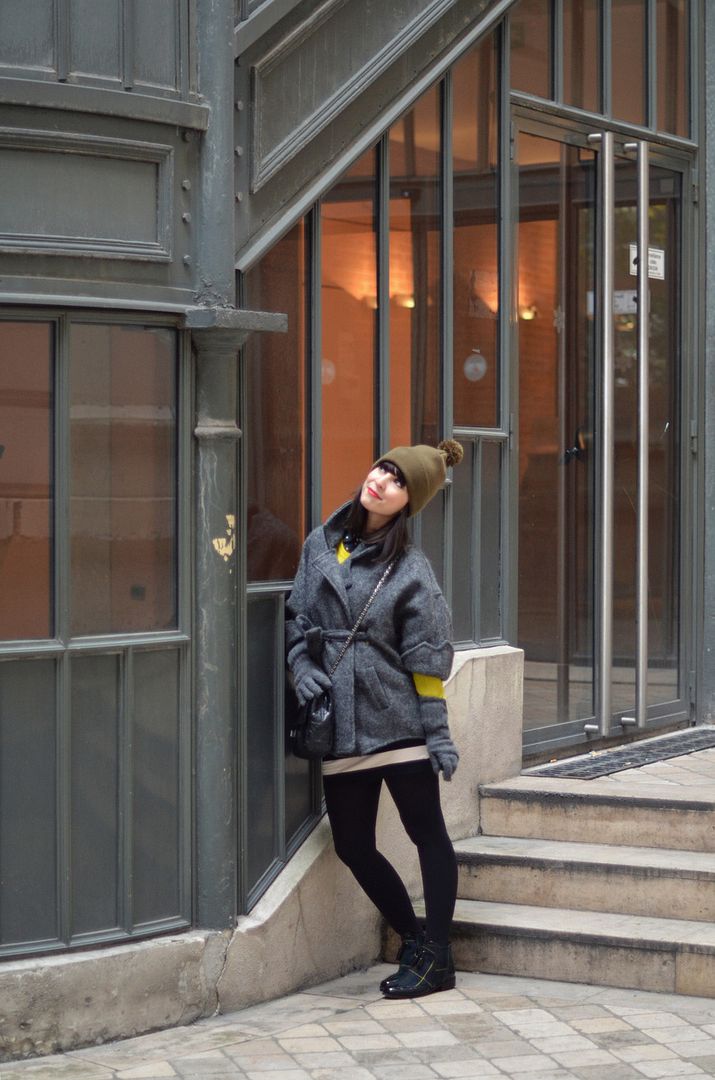 They call me Mellow Yellow streetstyle Helloitsvalentine blogger french prints Hello it's Valentine