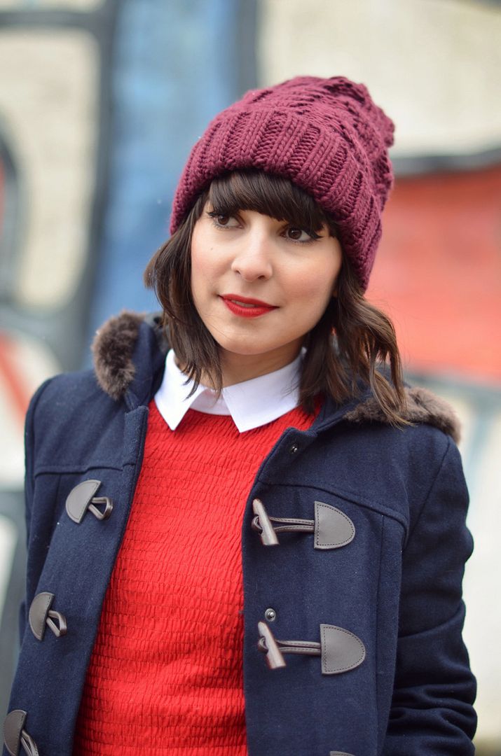 It's all about Helloitsvalentine streetstyle Carven x Petit Bateau robe rouge col blanc Tour aux figures Dubuffet Duffle coat fashion style