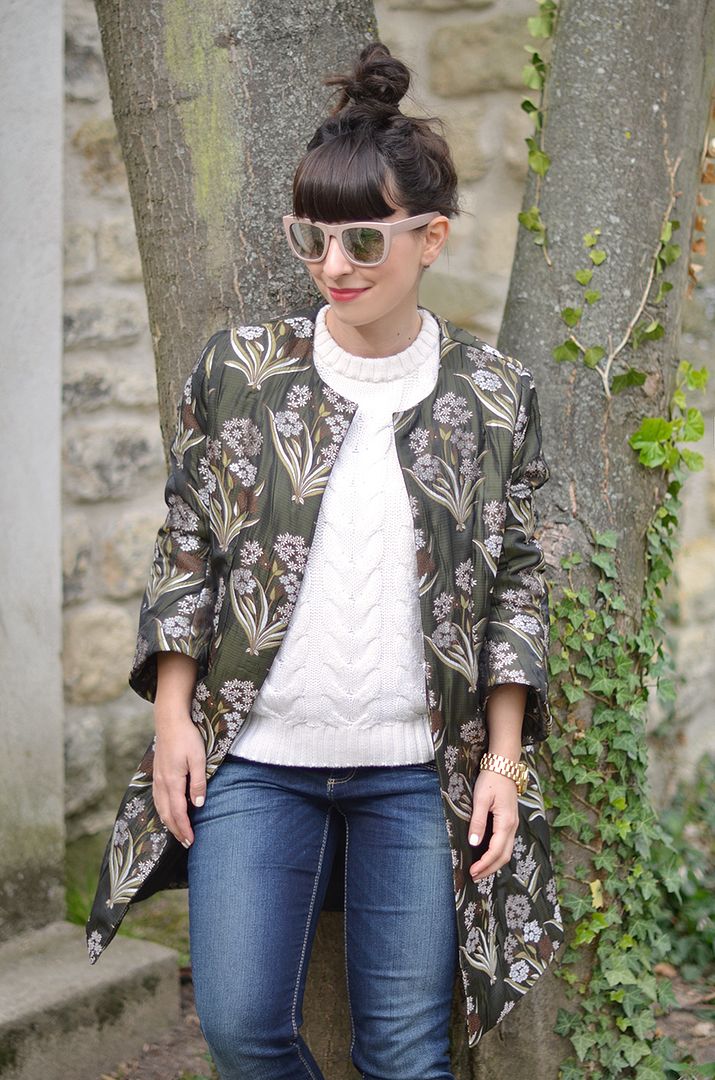 Helloitsvalentine bike bicycle stroll french parisian blogger lifestyle outfit casual cool Concerse All Star