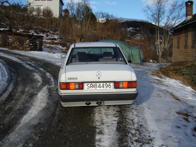 MB190E003.jpg