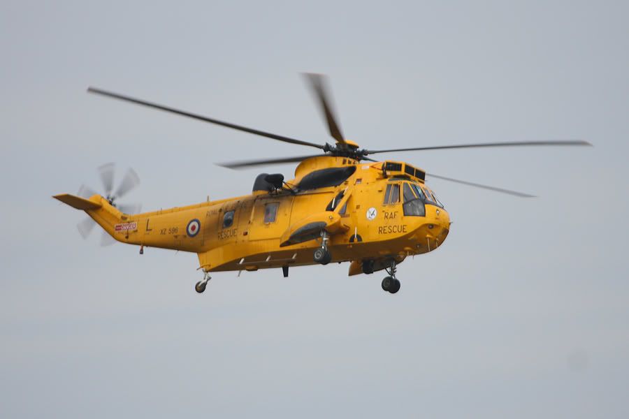 http://i51.photobucket.com/albums/f394/tartanpics/010408_XZ596_SeaKing.jpg