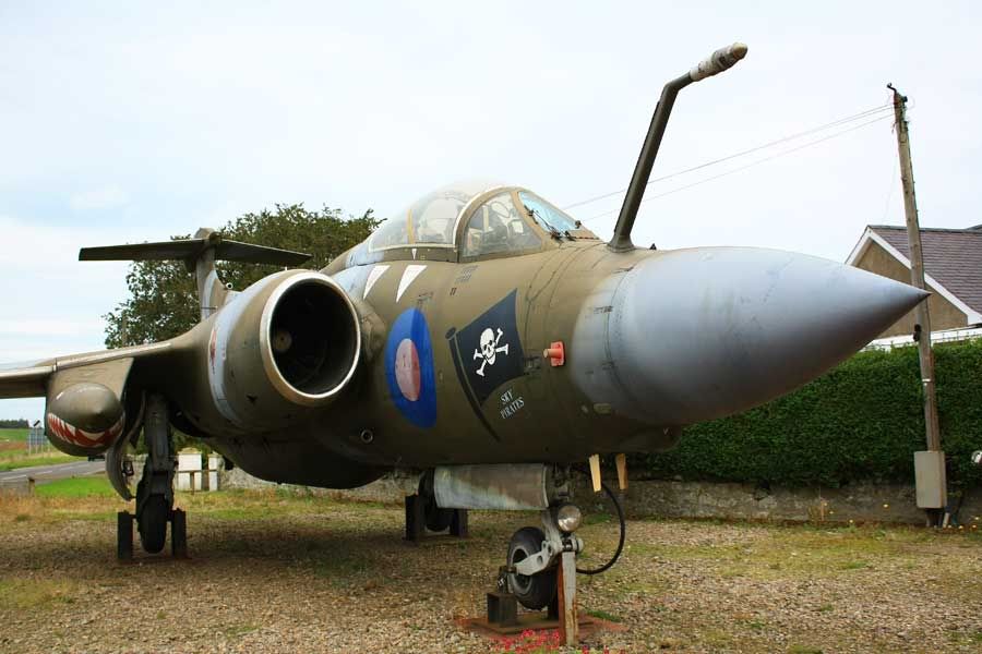 http://i51.photobucket.com/albums/f394/tartanpics/110909_XW530_Buccaneer_2.jpg