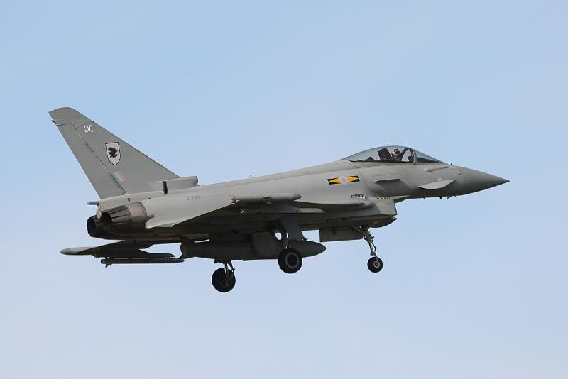 http://i51.photobucket.com/albums/f394/tartanpics/120908_ZJ919_Typhoon.jpg