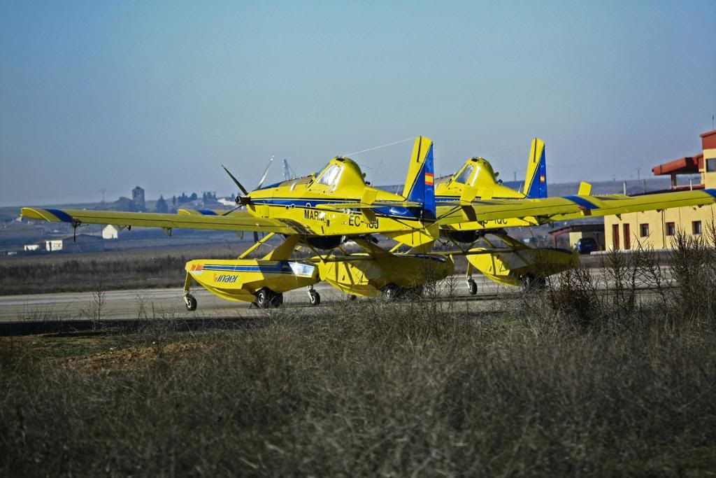 http://i51.photobucket.com/albums/f394/tartanpics/2011/040211_EC-IQC_AirTractor_AT.jpg