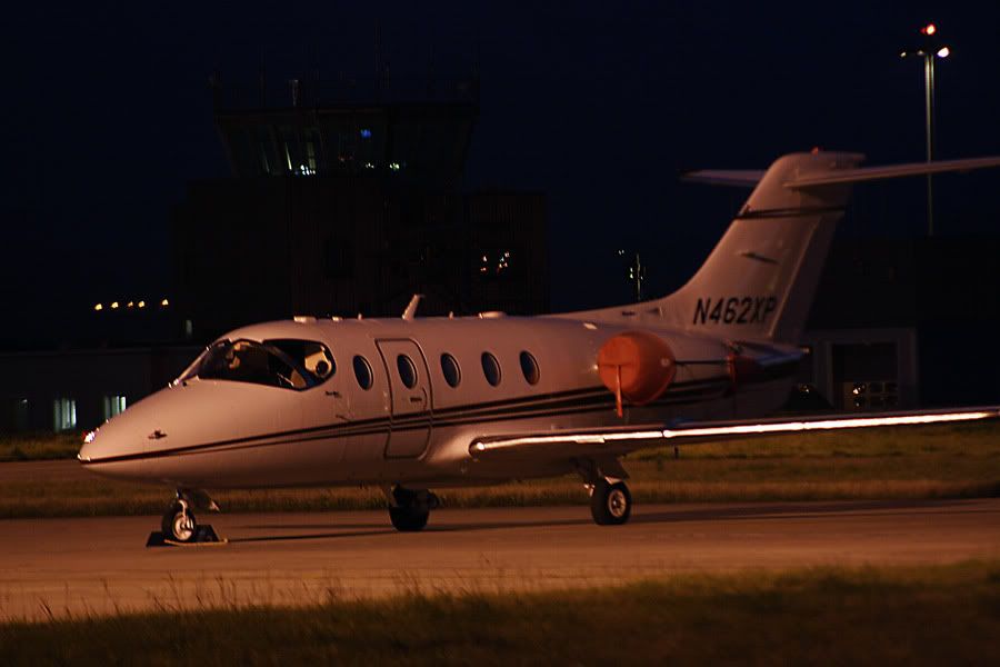 http://i51.photobucket.com/albums/f394/tartanpics/290806_N462XP_Hawker400.jpg