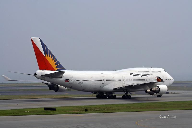 http://i51.photobucket.com/albums/f394/tartanpics/Asia%202007/150907_N752PR_B747.jpg