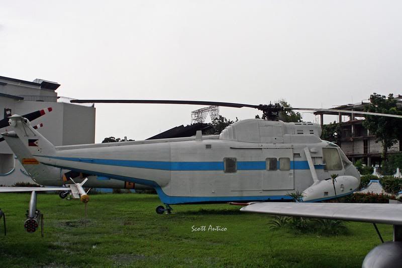 http://i51.photobucket.com/albums/f394/tartanpics/Asia%202007/190907_Sikorsky_S62B.jpg