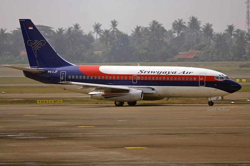 http://i51.photobucket.com/albums/f394/tartanpics/Asia%202007/200907_PK-CJF_B737.jpg