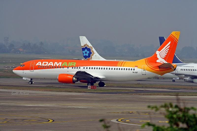 http://i51.photobucket.com/albums/f394/tartanpics/Asia%202007/200907_PK-KMF_B737.jpg