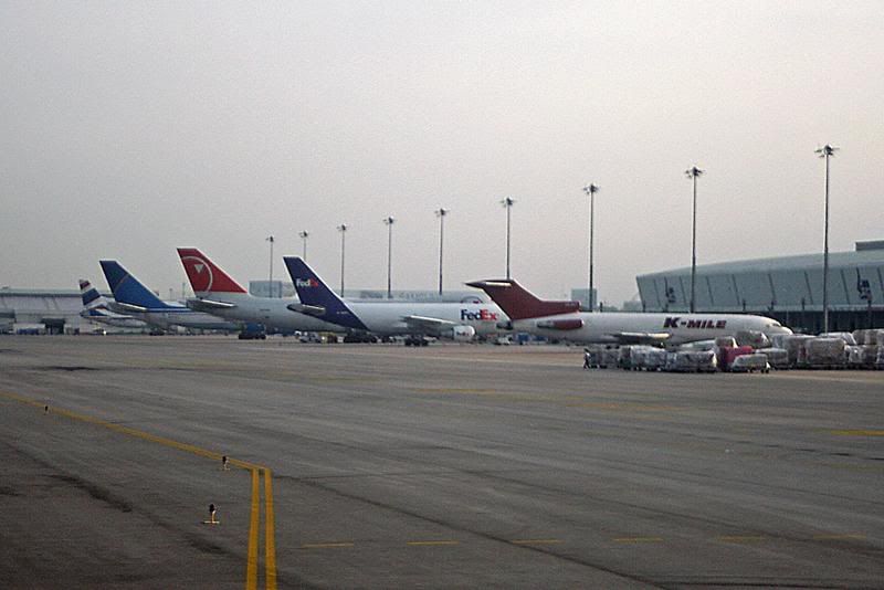 http://i51.photobucket.com/albums/f394/tartanpics/Asia%202007/260907_BKK_Ramp.jpg