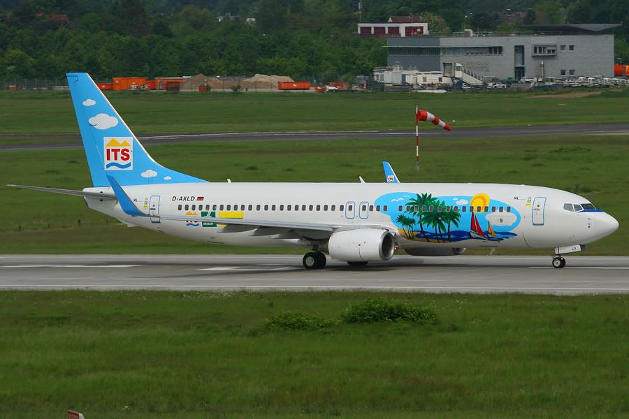 http://i51.photobucket.com/albums/f394/tartanpics/Dusseldorf%20April%2009/140509_D-AXLD_B737_2.jpg