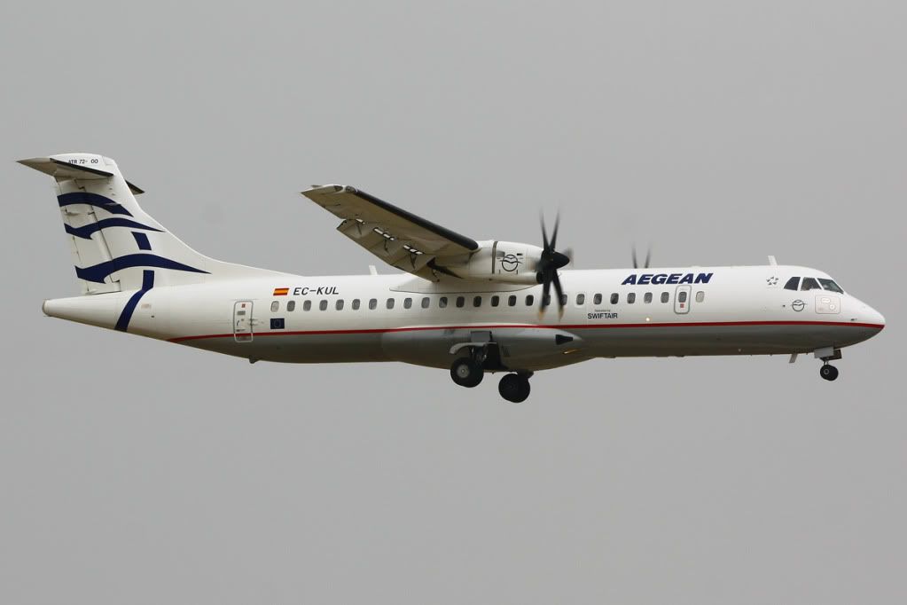 http://i51.photobucket.com/albums/f394/tartanpics/KGS-131010_EC-KUL_Atr72.jpg