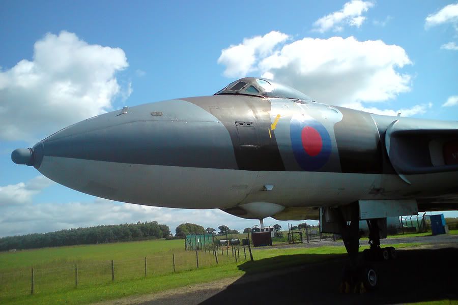 http://i51.photobucket.com/albums/f394/tartanpics/Vulcan-3.jpg