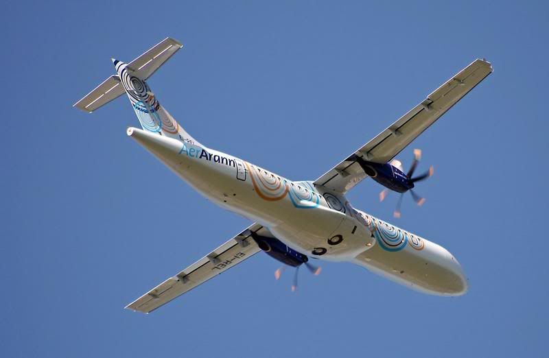 http://i51.photobucket.com/albums/f394/tartanpics/album%202/050607_EI-REL_Atr72.jpg