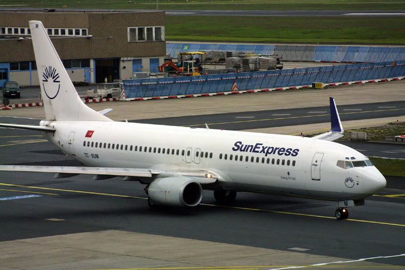 http://i51.photobucket.com/albums/f394/tartanpics/album%202/TC-SUM_Sun-Express-B737.jpg