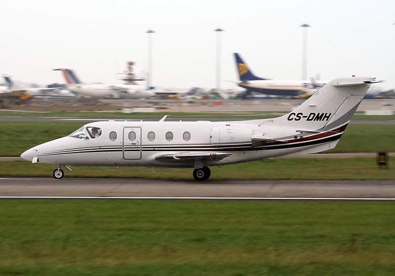 http://i51.photobucket.com/albums/f394/tartanpics/album%203/091107_CS-DMH_Hawker400.jpg