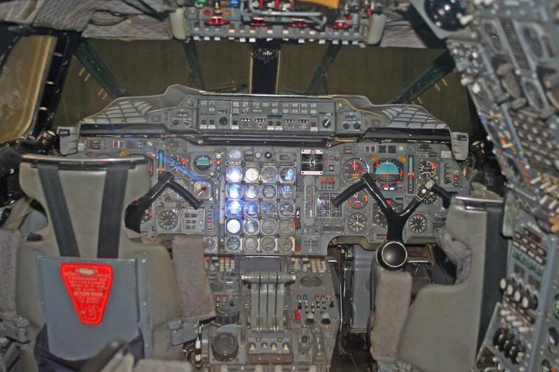 http://i51.photobucket.com/albums/f394/tartanpics/album%203/100707_G-BOAA_Concorde_4.jpg